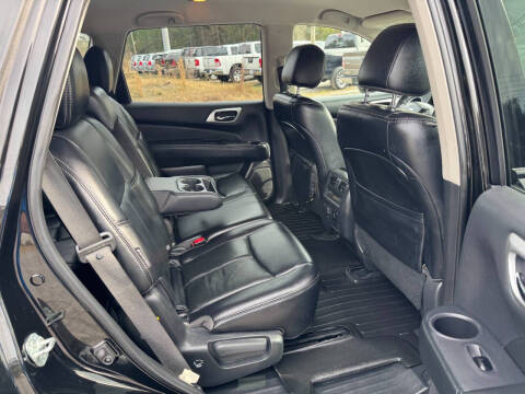 2018 Nissan Pathfinder SL