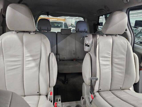 2012 Toyota Sienna XLE 8-Passenger