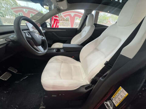 2025 Tesla Model Y Long Range