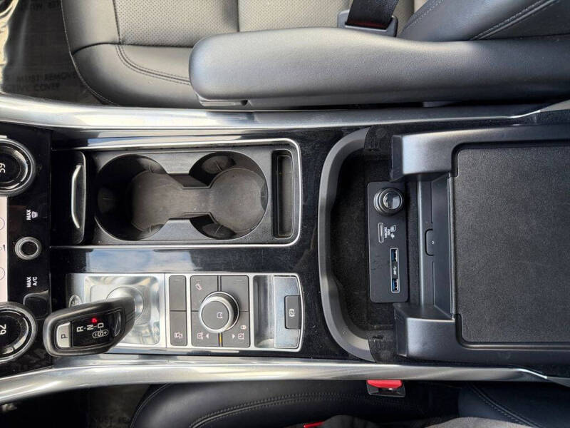 2022 Land Rover Range Rover Sport HSE Silver Edition