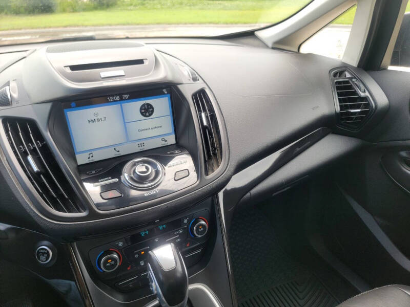2017 Ford C-MAX Energi Titanium