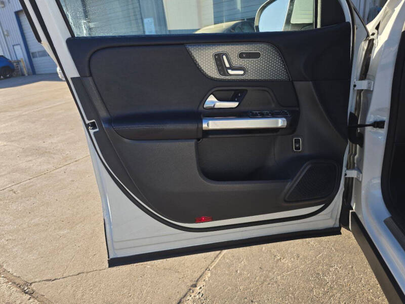 2024 Mercedes-Benz GLB GLB 250