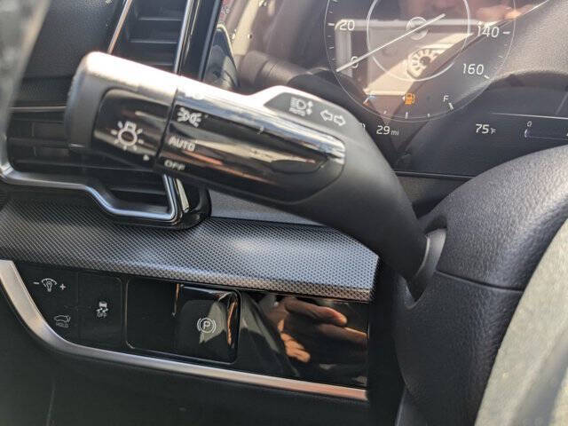 2025 Kia Sportage SX