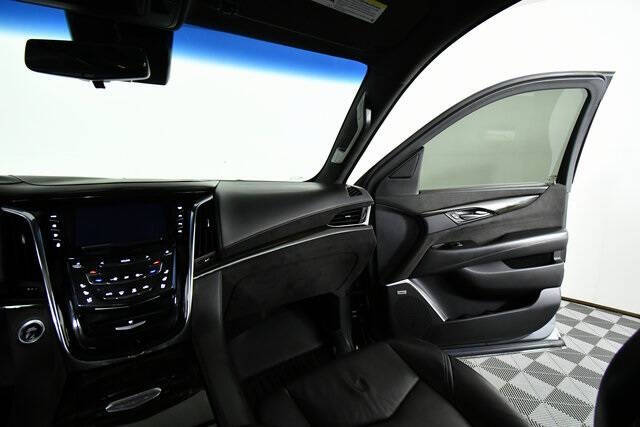 2020 Cadillac Escalade Platinum