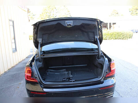 2022 Volvo S60 B5 Momentum