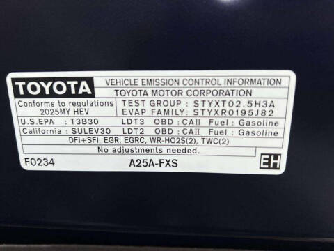 2025 Toyota Sienna LE 8-Passenger