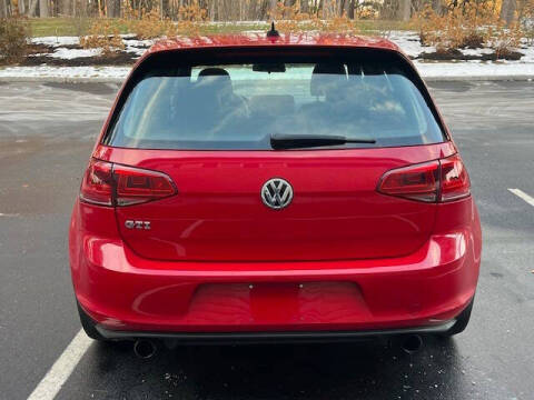 2016 Volkswagen Golf GTI SE