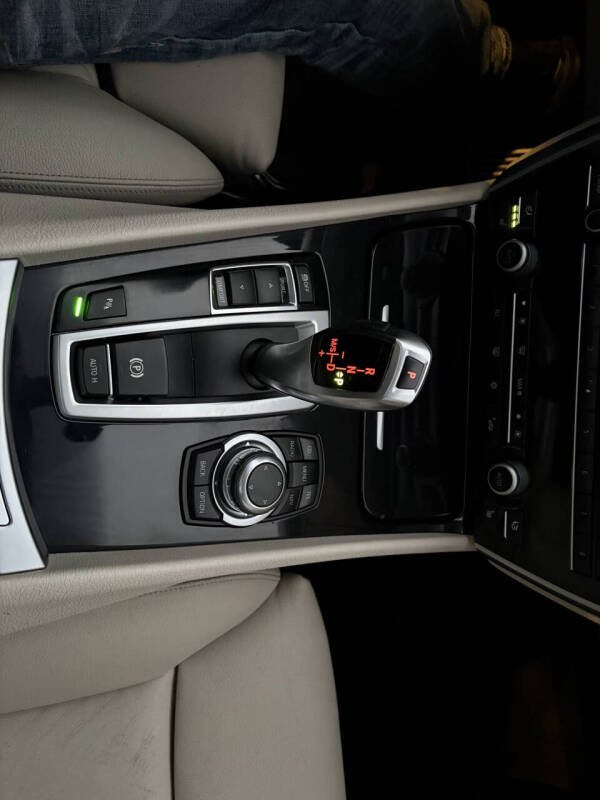 2012 BMW 5 Series 535i Gran Turismo