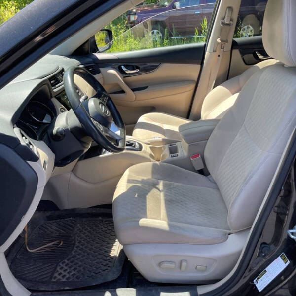 2017 Nissan Rogue SV