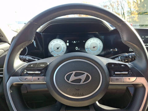 2024 Hyundai Elantra Limited