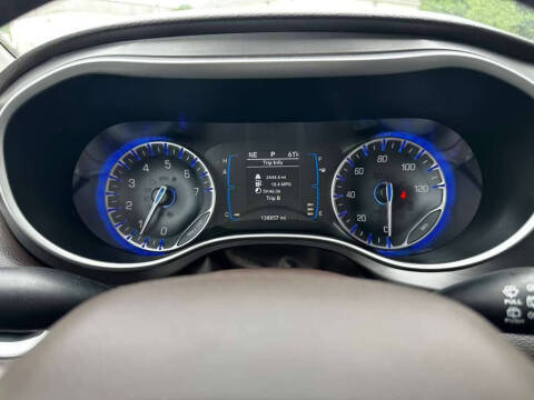 2017 Chrysler Pacifica Touring-L