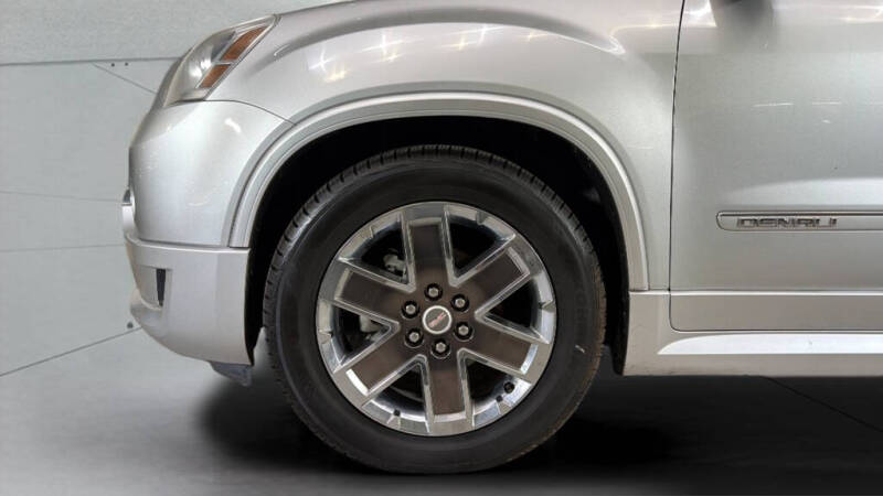 2011 GMC Acadia Denali