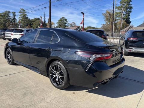 2022 Toyota Camry SE