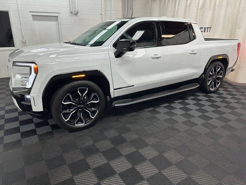 2025 GMC Sierra EV Denali