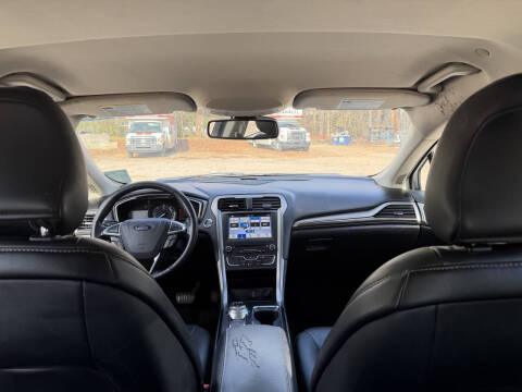 2017 Ford Fusion Hybrid SE