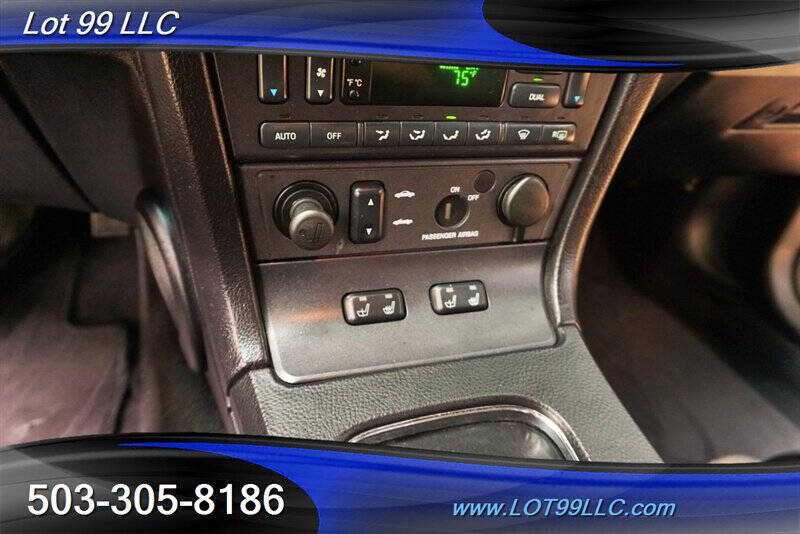 2004 Ford Thunderbird Deluxe