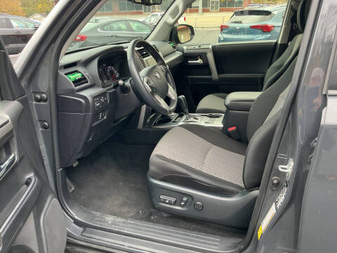 2024 Toyota 4Runner SR5