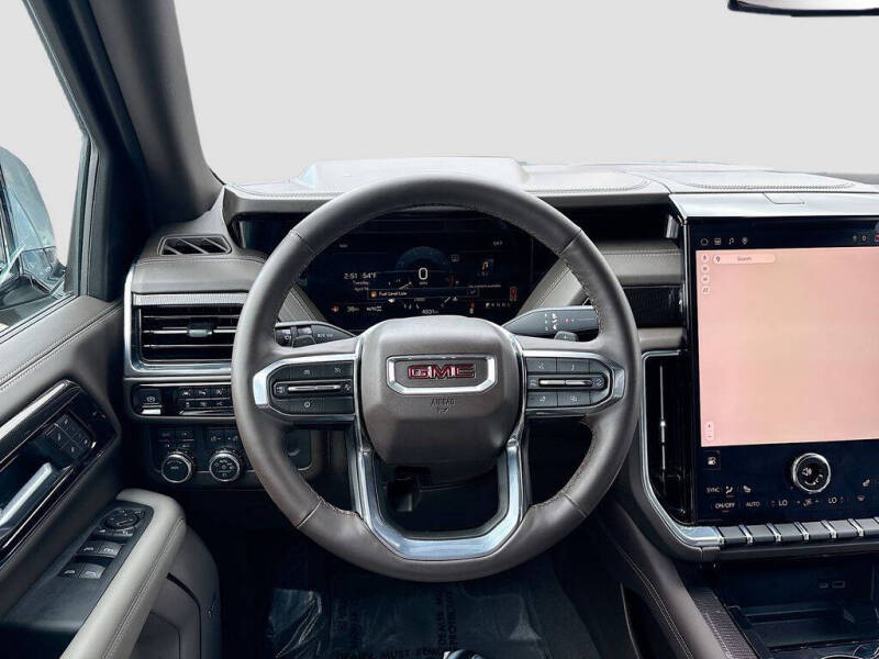 2025 GMC Yukon Elevation