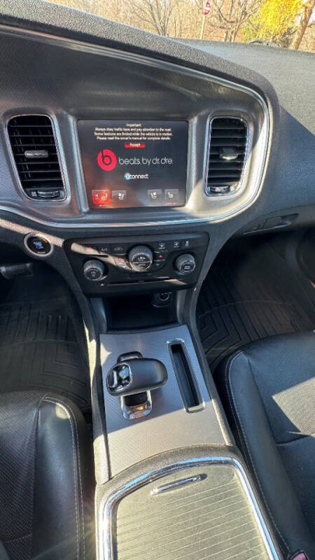 2012 Dodge Charger SXT