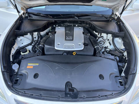 2012 Infiniti M37