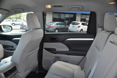 2017 Toyota Highlander LE