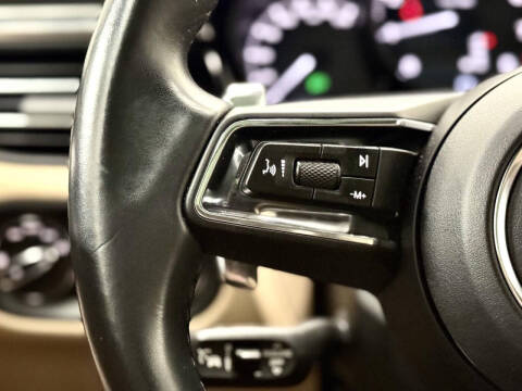 2023 Porsche Macan T