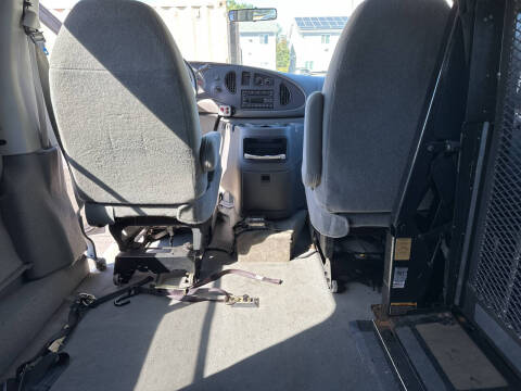 2006 Ford E-Series E-250