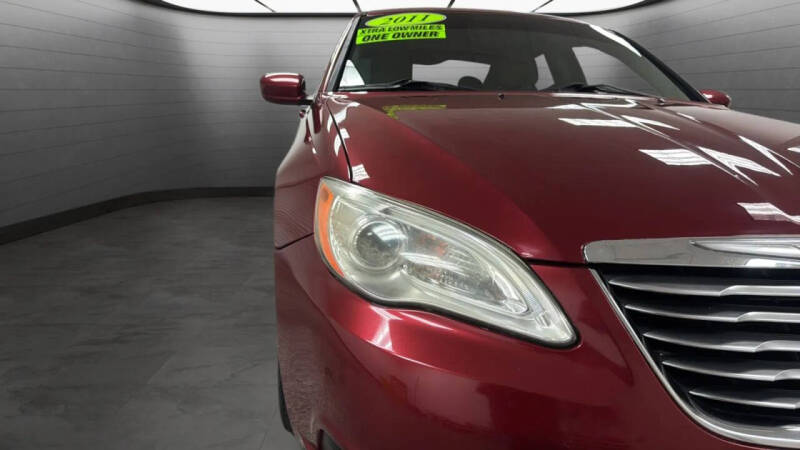 2011 Chrysler 200 LX