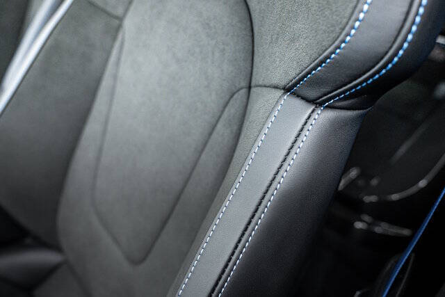 2025 Porsche Taycan Turbo GT w/ Weissach Package