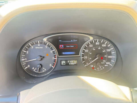 2015 Nissan Pathfinder SL