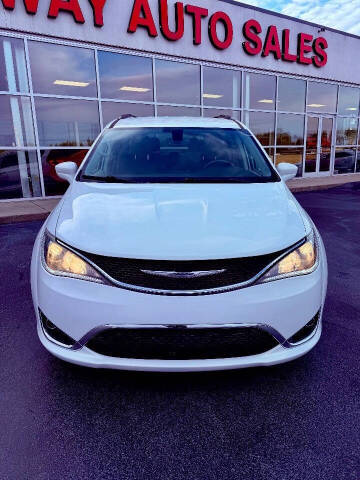 2020 Chrysler Pacifica Touring L