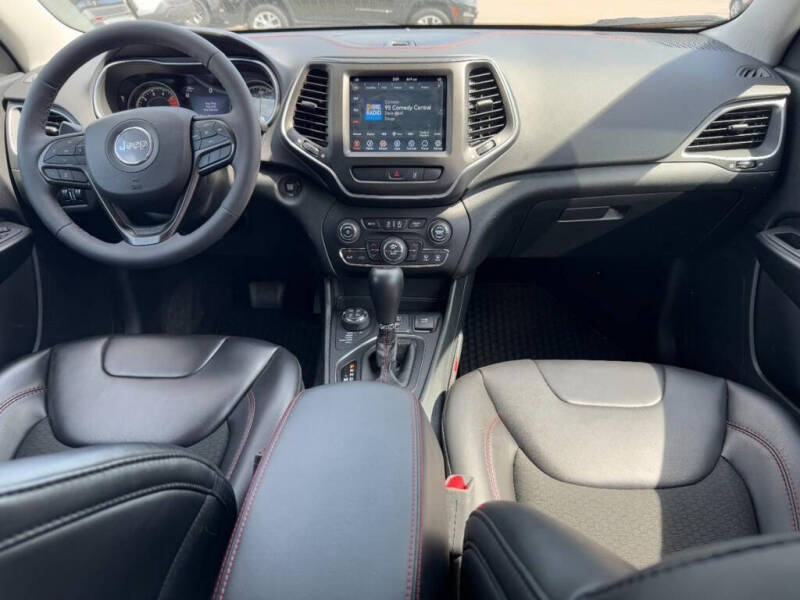 2022 Jeep Cherokee Trailhawk