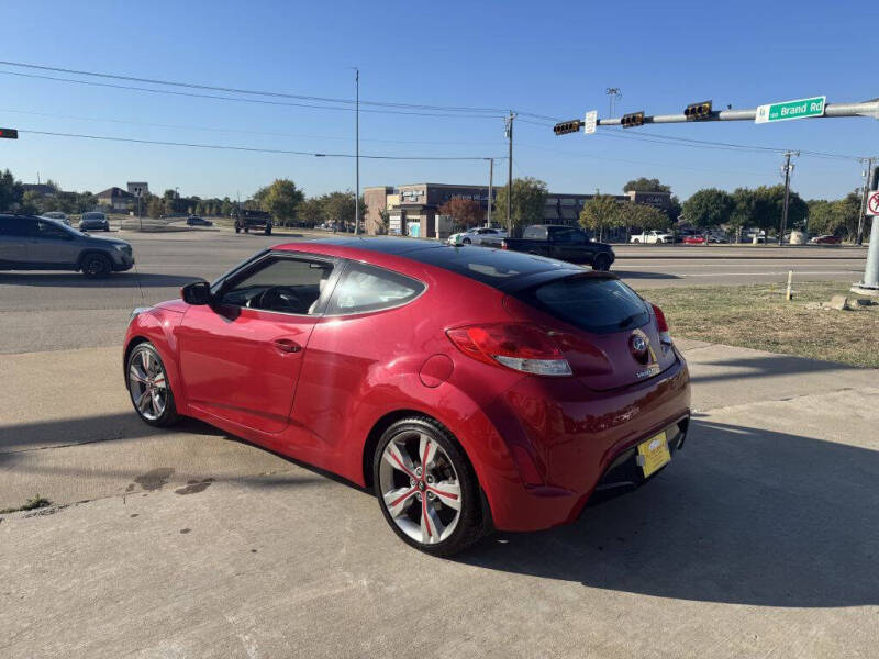 2012 Hyundai Veloster null photo 5