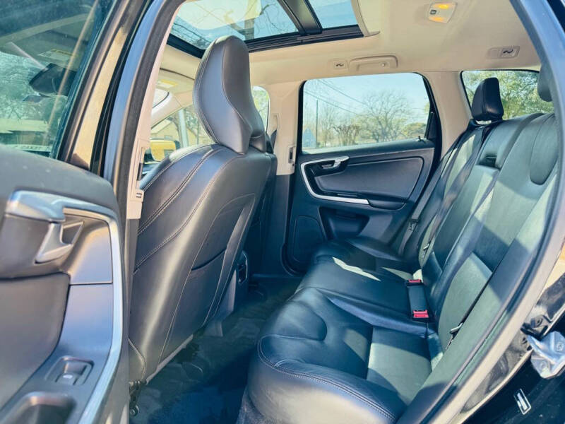 2017 Volvo XC60 T5 Dynamic