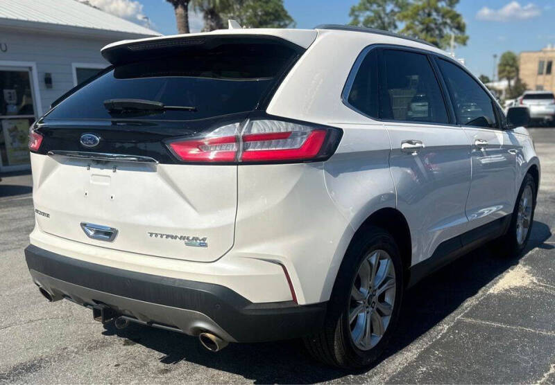 2019 Ford Edge Titanium photo 5