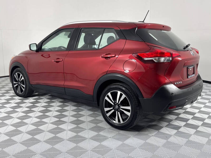 2020 Nissan Kicks SV photo 8