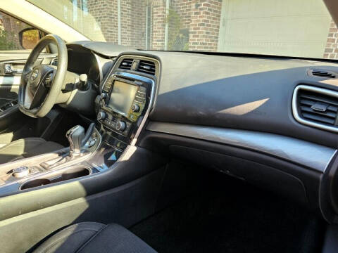2017 Nissan Maxima