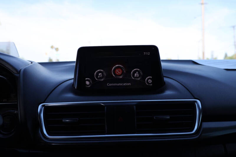 2017 Mazda MAZDA3 Grand Touring