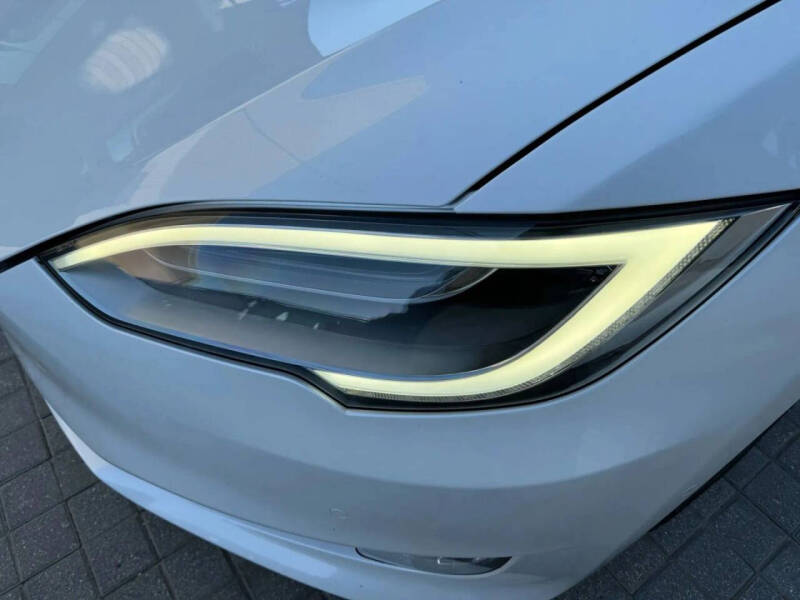 2017 Tesla Model S 75D
