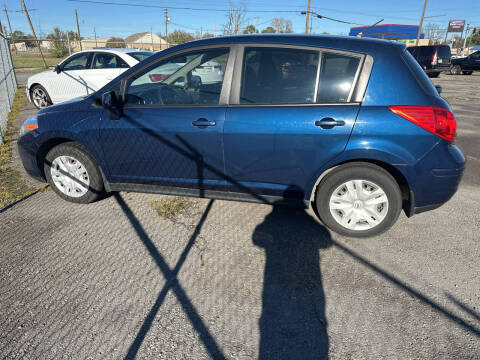 2012 Nissan Versa 1.8 S
