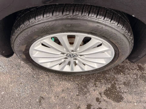 2017 Volkswagen Passat 1.8T SE