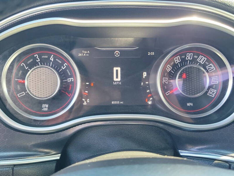 2015 Dodge Challenger SXT Plus