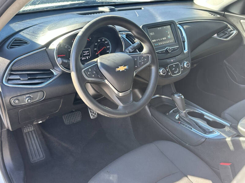 2017 Chevrolet Malibu LT