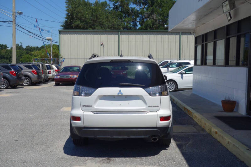 2010 Mitsubishi Outlander SE