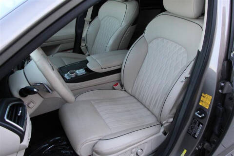 2021 Genesis G90