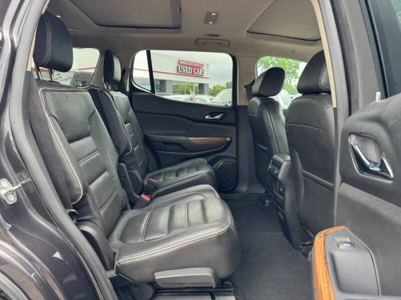 2017 GMC Acadia Denali