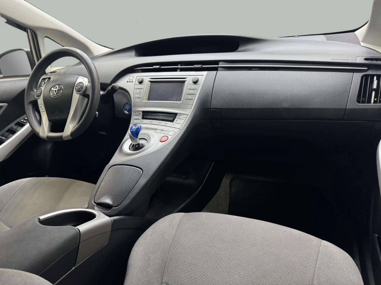2014 Toyota Prius Two 4dr Hatchback - Silver exterior view 7