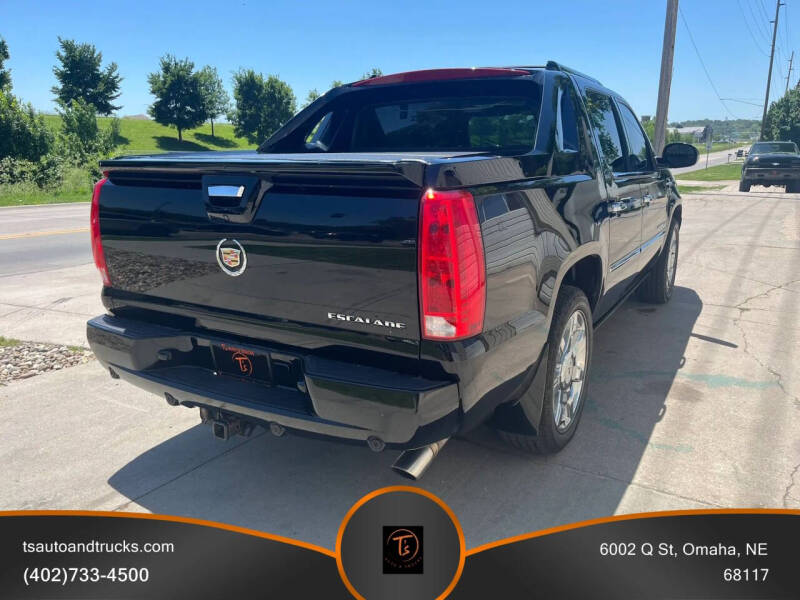 2013 Cadillac Escalade EXT Premium