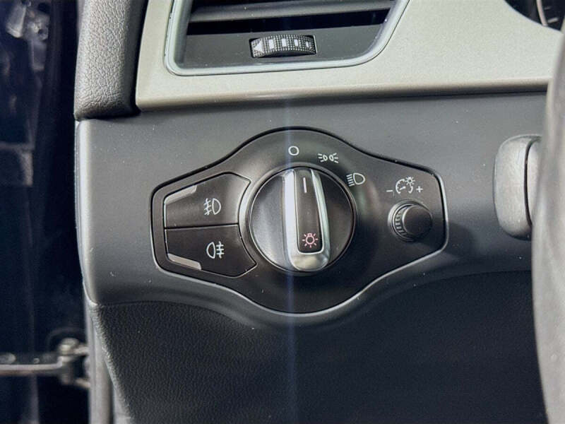 2010 Audi A4 2.0T quattro Premium