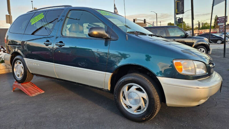 Pauls Auto Car Dealer in Whittier CA